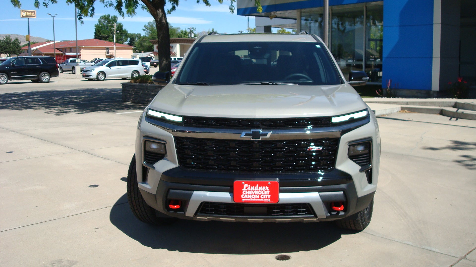 2026 Chevrolet Traverse — side profile view